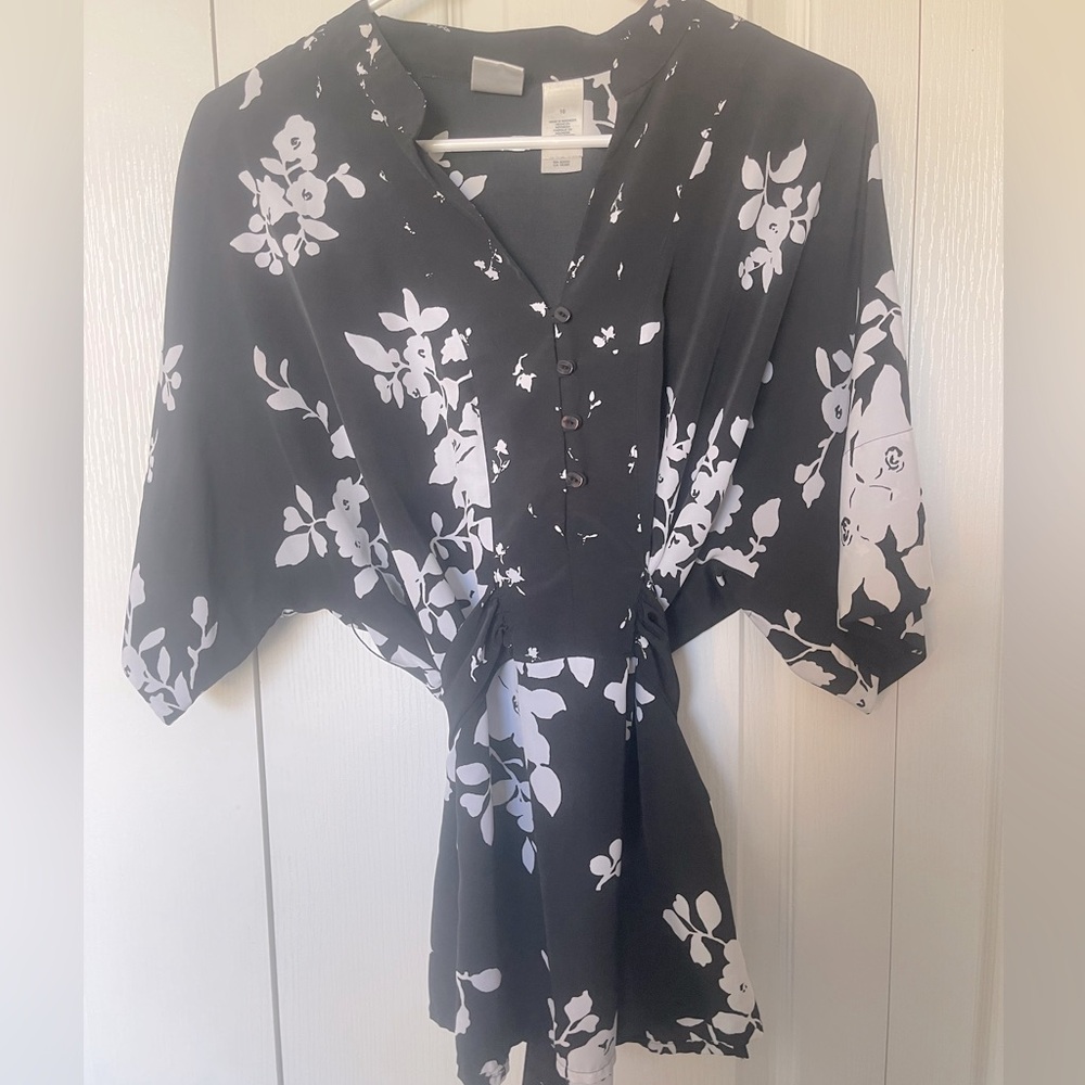 Black and white floral kimono blouse